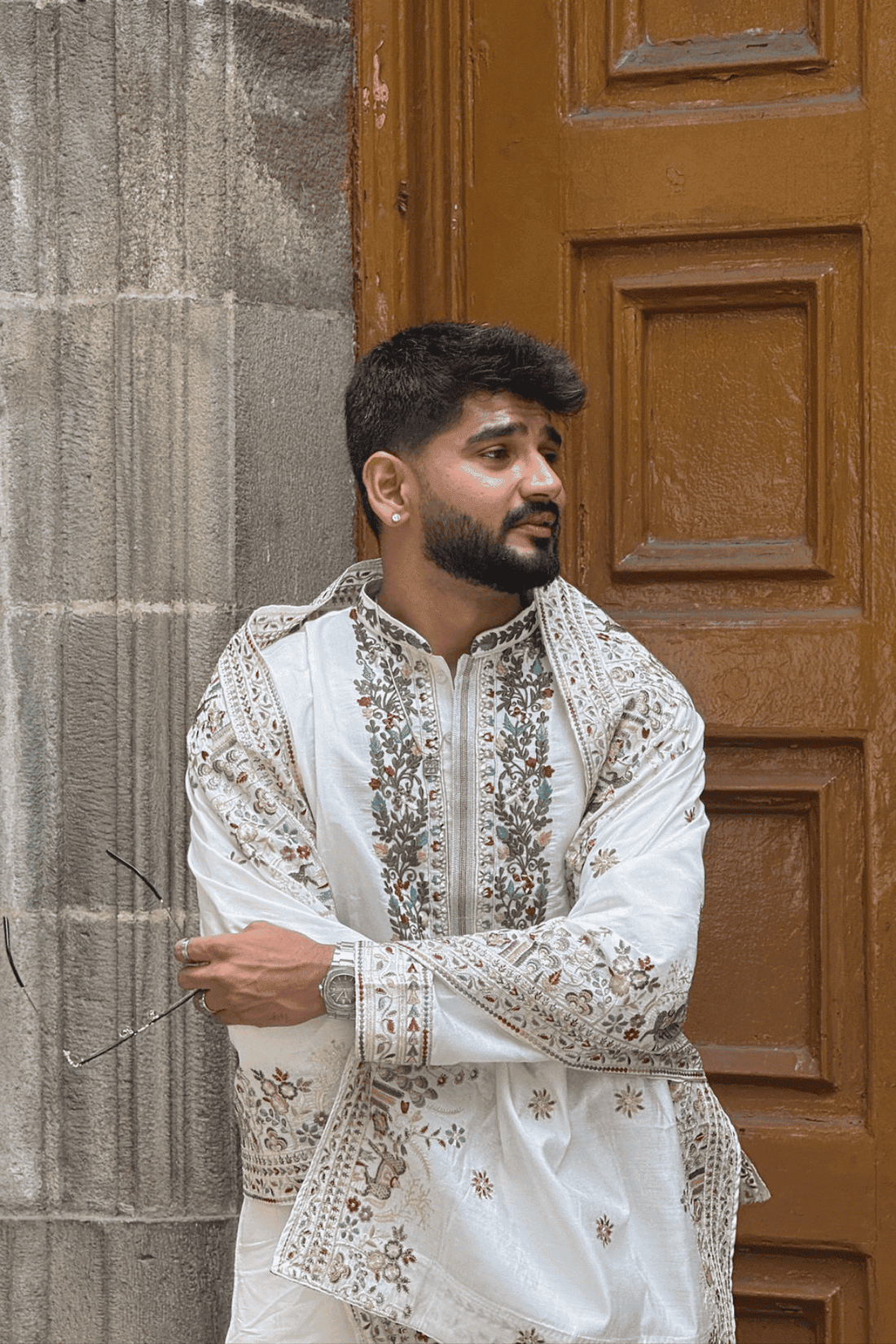 Ivory Embroidered Kurta Pyjama For Men with Heritage Dupatta (Luxury Korean Pants) F2-1020