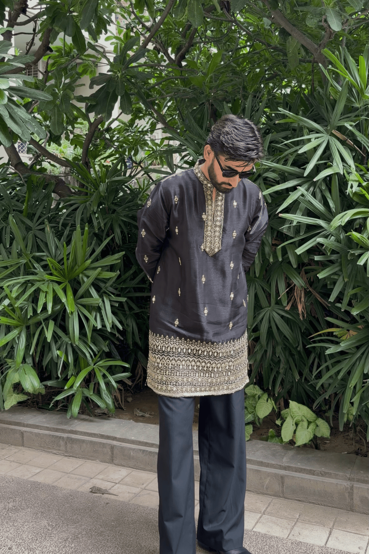 Black Heritage Embroidered Kurta Set For Men With Dupatta (Luxury Korean Pants)