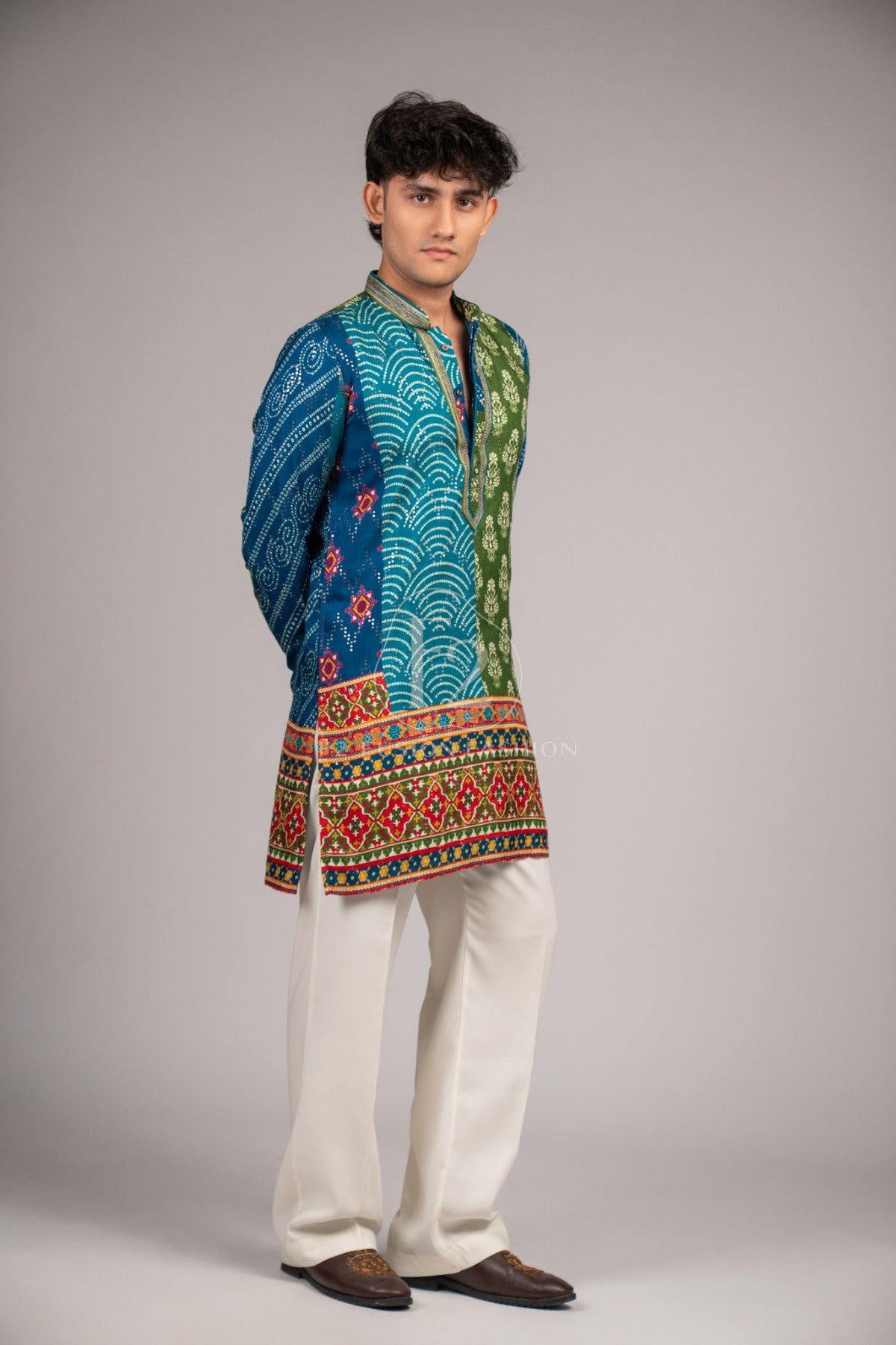 Men's Blue & Green Bandhej Printed Kurta Pyjama For Men (Luxury Korean Pants) F2 - 1110 4