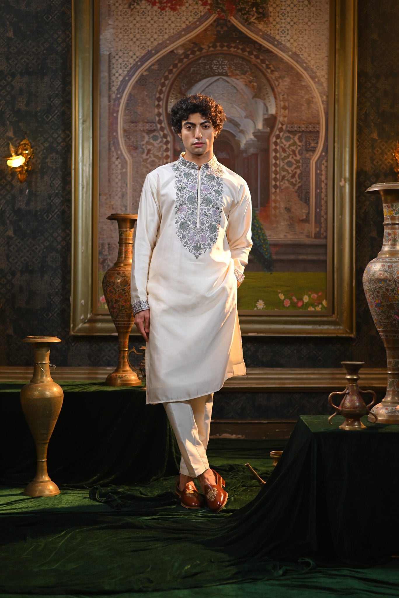 COTTON SILK KURTA SET WITH MULTI-EMBROIDERY