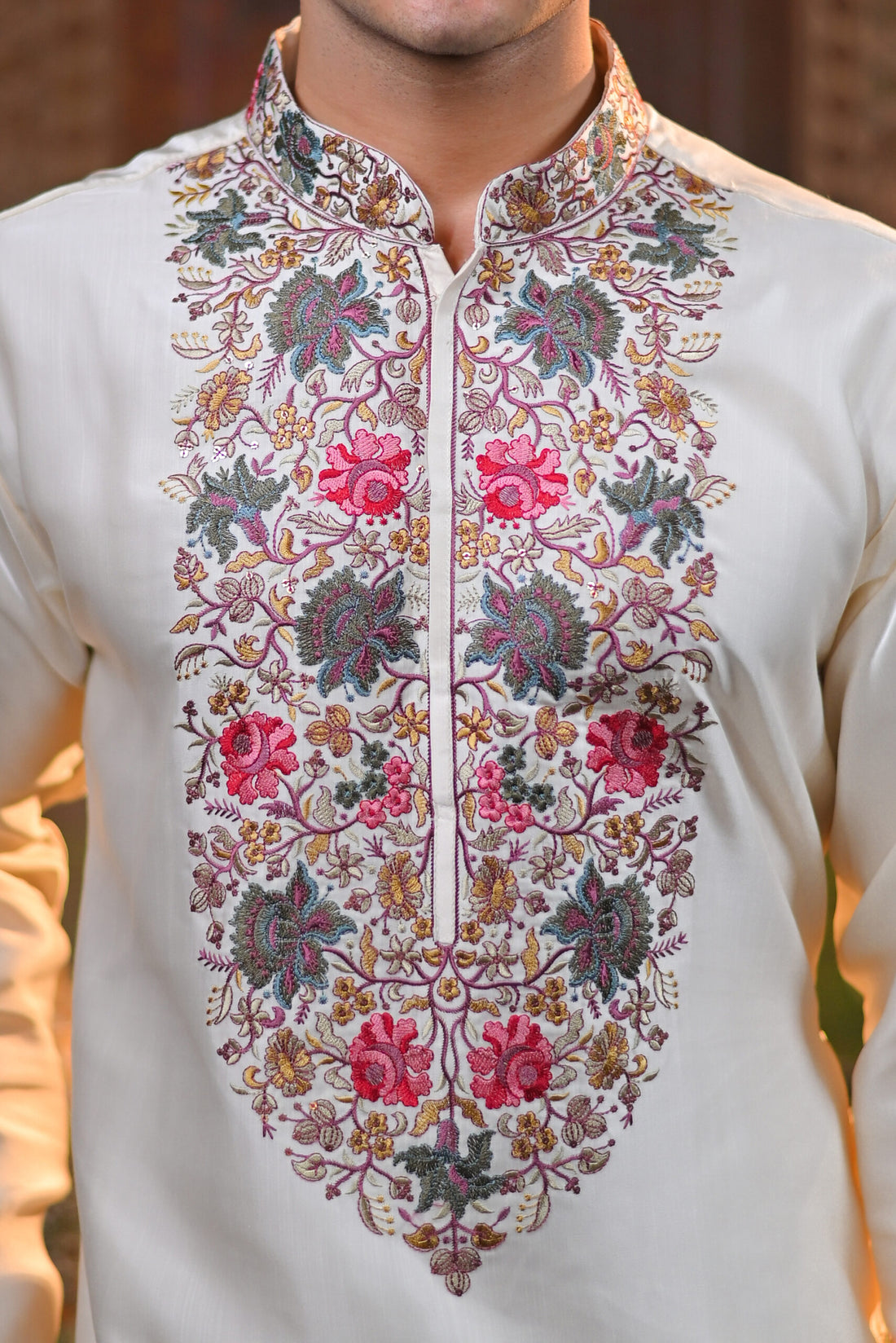 SILK KURTA SET WITH MULTI-EMBROIDERY