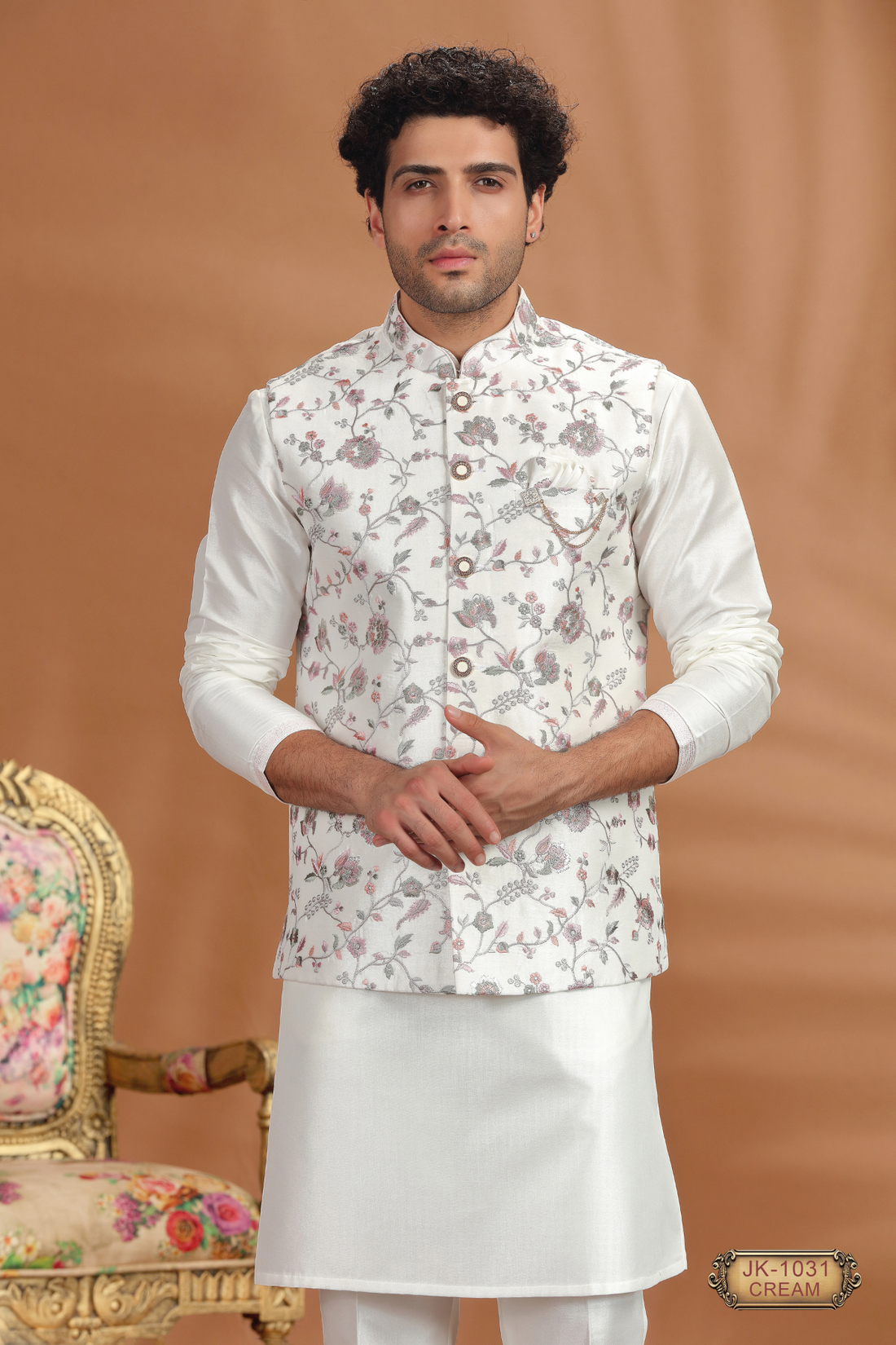 Elegant Cream Coti Kurta Set – Floral Embroidered Jacket