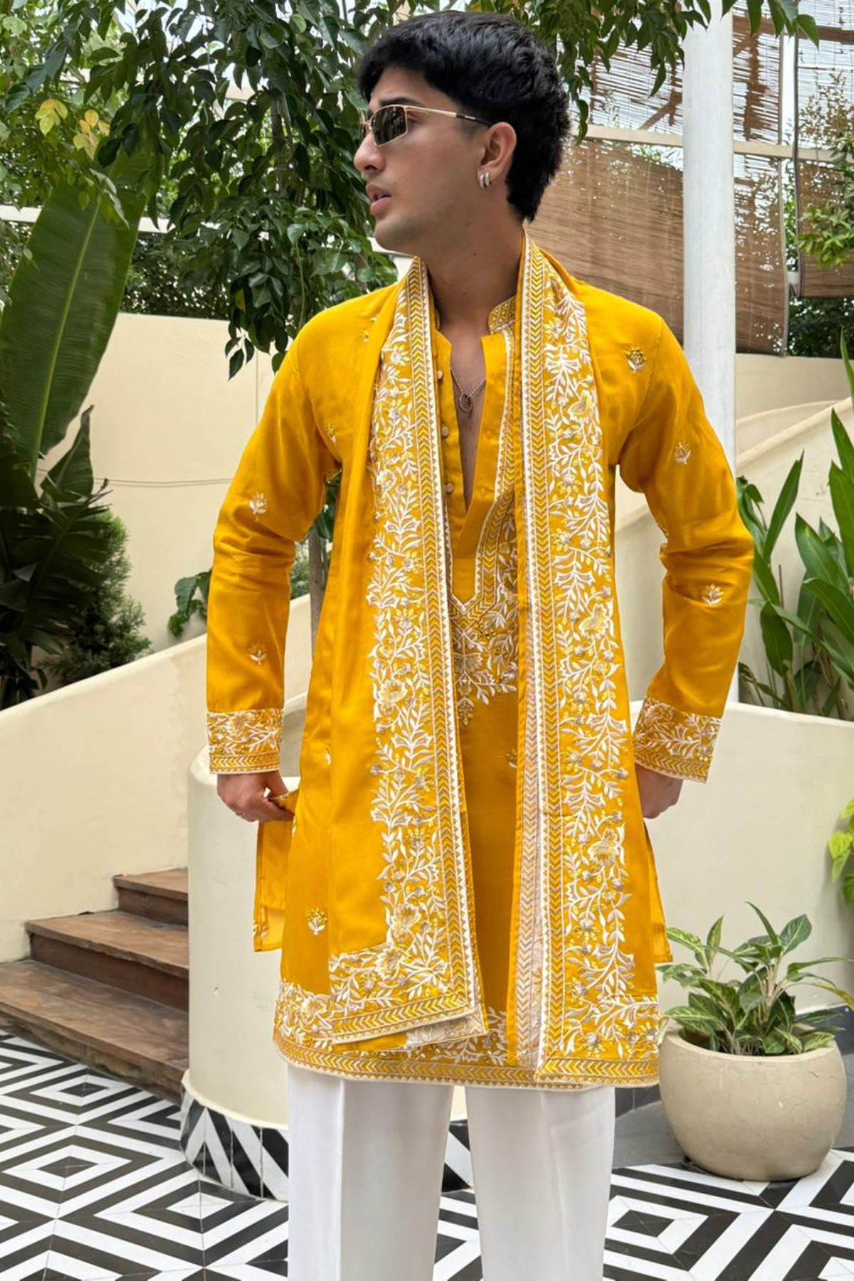Hand-Embroidered Kurta Pyjama For Men With Thread Work (Luxury Korean Pants)